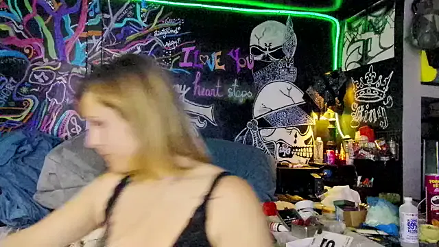 RhyleeRaine — POLE DANCING