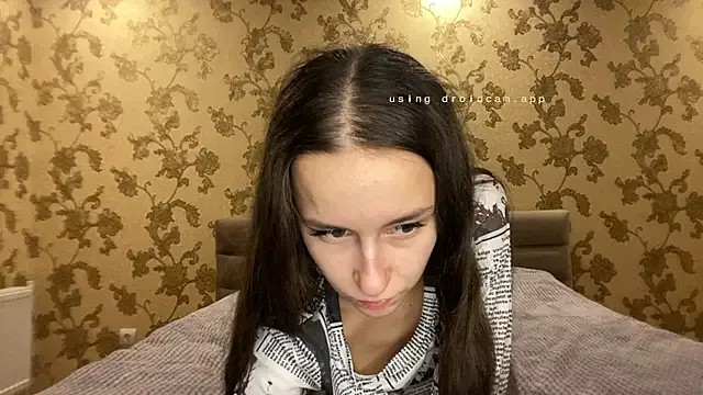 RiriLovesYouu — show tits
