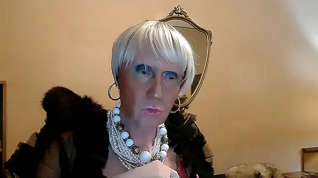 ROBY_SWEETHOT —  MY LUSH x 10' IN SEXY FURCOAT 