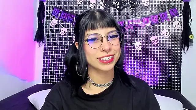 Rose_72 — Lovense toy is active