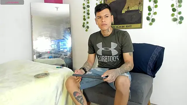 rosse_dredd — DEEPTROATH CLOSE TO CAM