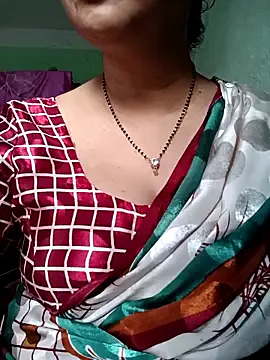Rosy-B — Freechat on StripChat