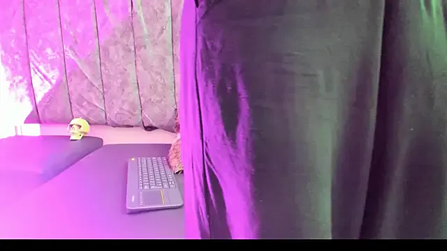 Rowan_Mills — All Naked and Masturbate 3 min