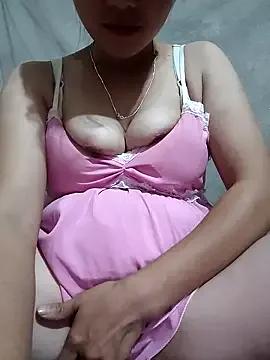 StripChat Ruby-sexyx is Freechat Ruby-sexyx — I am a poor girl. Please help me.