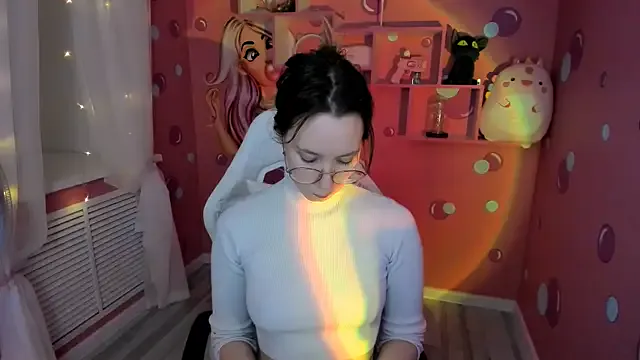 Ruby_Blondu — hand bra