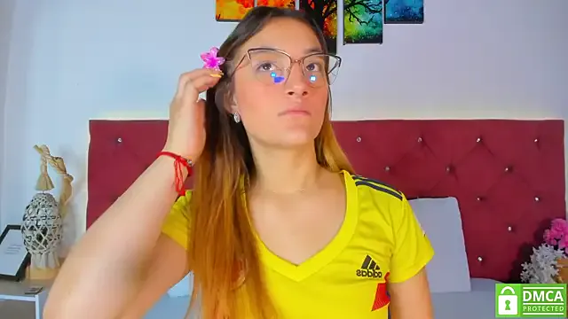 Ruth_harvey_ — Completely naked and twerk dancing