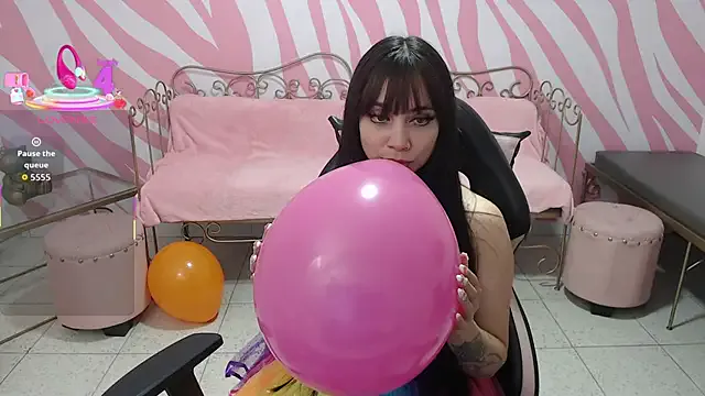 saabrina_ — Rub ballon on my boobs