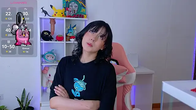 Sallie_Doll — Body oil & play 