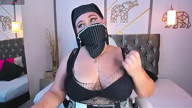 SalmaZaman — naked body 