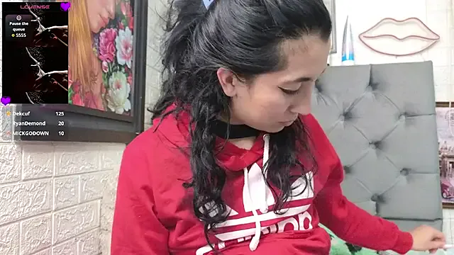 SALOME_KORLAND — oil in tits + milk drip close