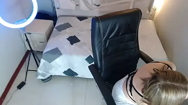 salome_milff — Dildo in pussy