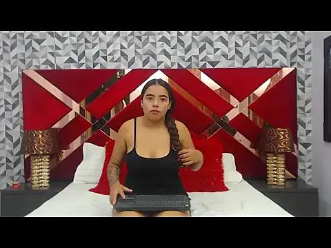 SalomeGucci — Freechat on StripChat