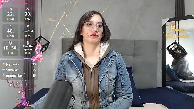 Samanntha_ — hey Sam pm