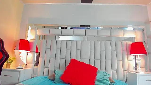 samantha_jones11 — striptease and hard masturbation