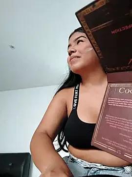StripChat SamanthaHills_ is Freechat SamanthaHills_ — flash pussy