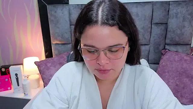 SamanthaPaImer — Play with my tits  