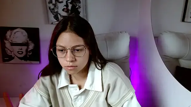 SamanthaRoldaan — show boobs