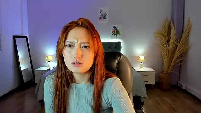 Samara_Hilton_2 — Show me your pretty tits