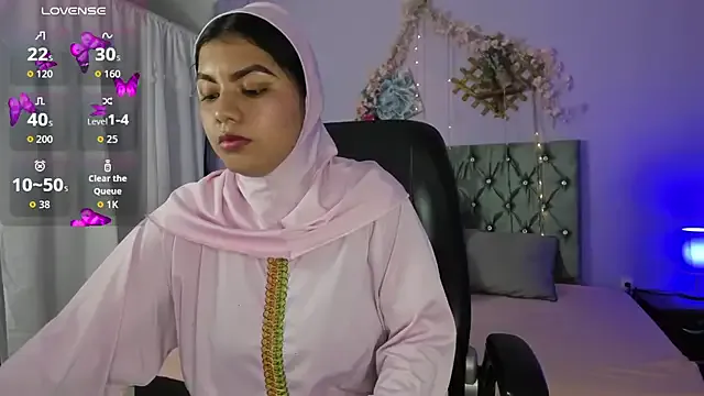 SamiraAlabi — DOGGY STYLE