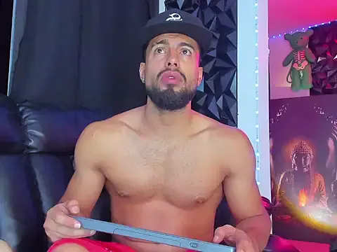 samuel_hayes — show bigcum  :wanker: