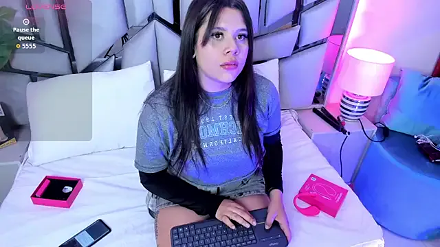 samy_green_ — Fill my tits with cum