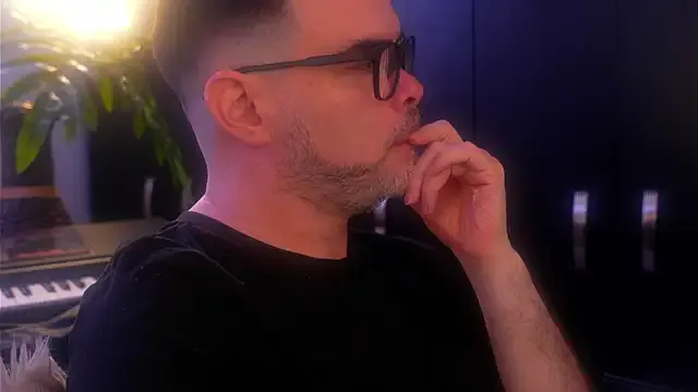 Sanders_White — wank 5 mins