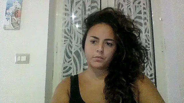 Sara_Accardi — Dildo nella Figa 2 minuti