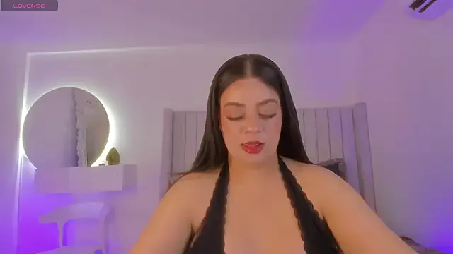 sarah-bonneth — Freechat on StripChat