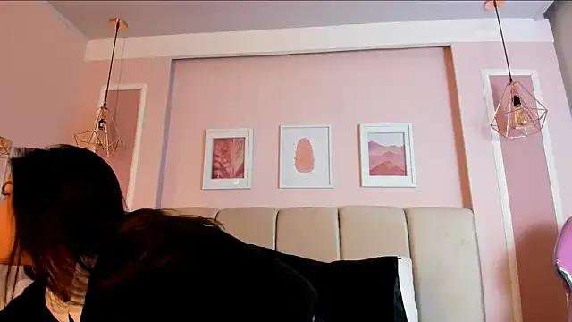 Sarah_Reidd — fuck me hard+squirt in your face