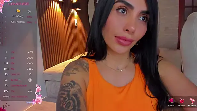 Sarah_Stone_ — show tits