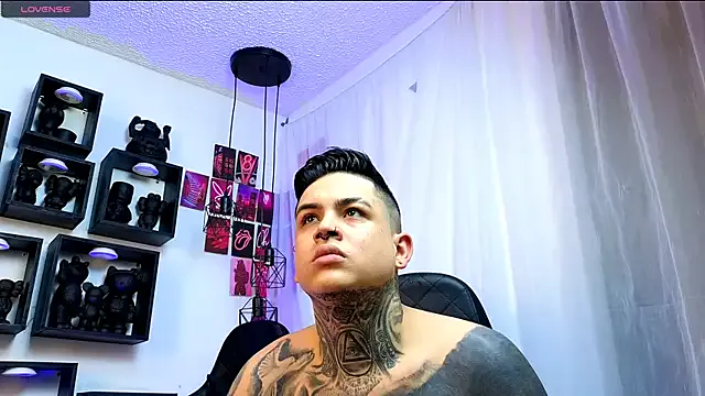 Sarahandzack — FOOTJOB 