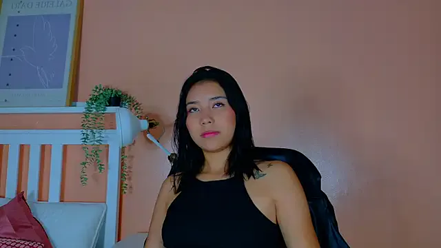 SarahEvans___ — DOGGY AND FINGER IN ASSHOLE