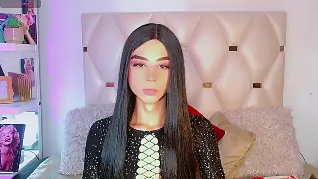Sarahh-Sophia — SHOW CUM