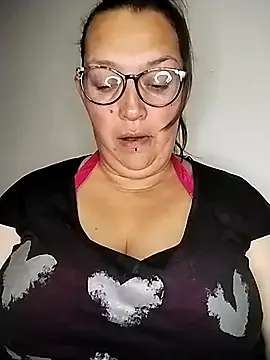 saraqueen-- — Make me wet with vibrations