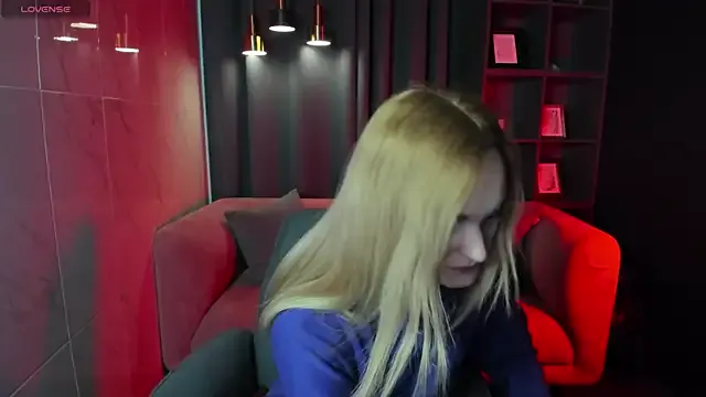 SaraSubtlety — Tease you with my legs