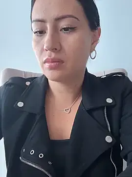 saris_moon — Freechat on StripChat