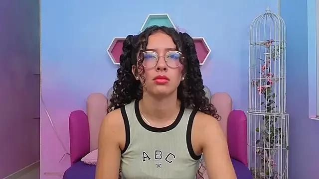 Sasha-Monroe — Freechat on StripChat