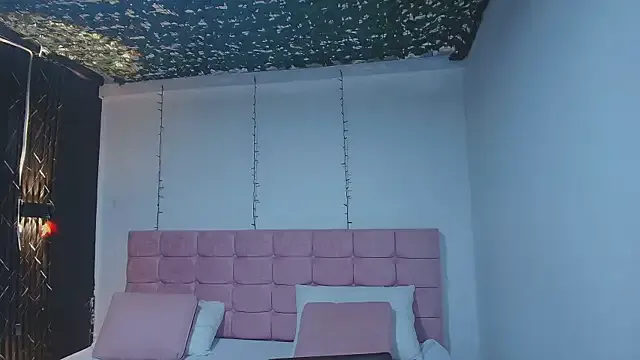 SashaRosee_ — Shake boobs Suck fingers 