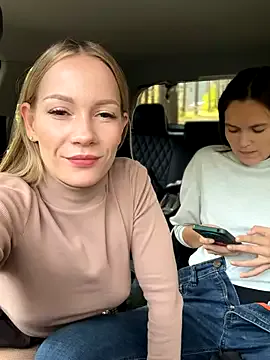 SashaTeller — 2 finger in pussy 2 girs
