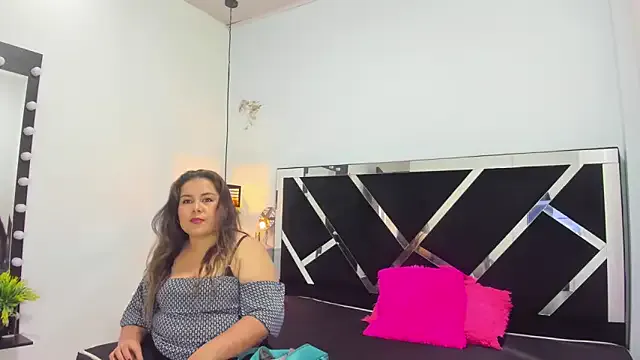 Scaarlet_17 — finger in pussy