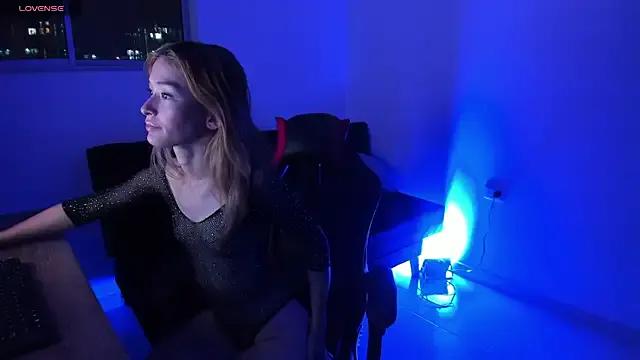 SCARLET_FOX7 — 3 finger is ass