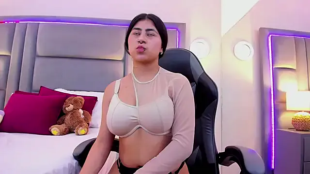 ScarlethCruz — Freechat on StripChat