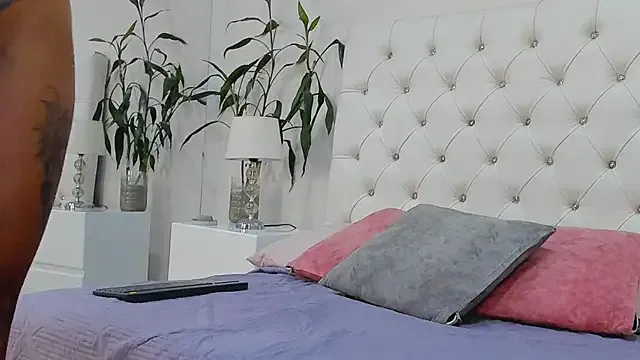 ScarlettGonzalez_ — OIL that ASS