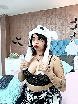 ScarlettMusee — saliva and tits
