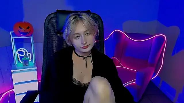 StripChat ScarlettScril is Private ScarlettScril — sexy Spider-man costume