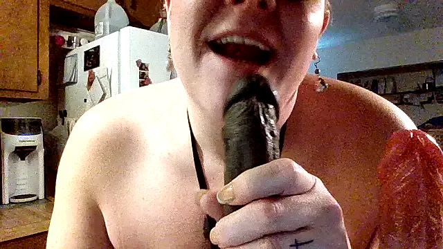 ScrawburryBBW — #dildo #BBW #blowjob #smoking #SQUIRT