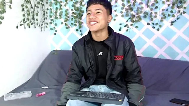 sebas_boys577 — show dildo