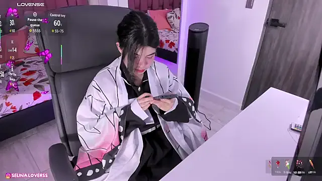selina_lovers — Shinobu says hello 