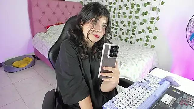 selina_lovers_ — Welcome back Selina!!!