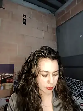 sexy-latina1 — Squirt
